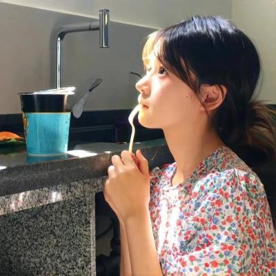 开画少女漫
